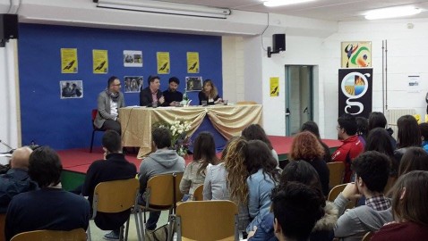 Al Liceo “don Carlo La Mura”. Presentazione del primo romanzo libro di Enrico Ianniello, attore e scrittore.